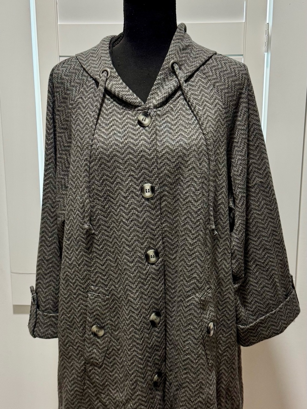 Christian Siriano Gray Chevron Hooded Button-Front Trench Coat